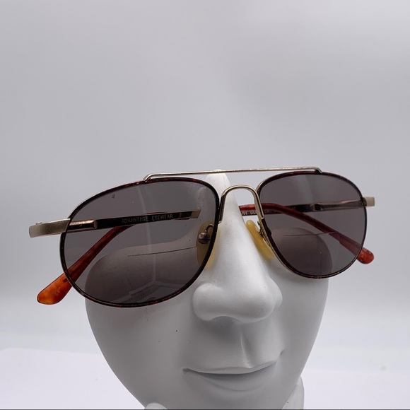 Vintage Advantage Eyewear Gold Aviator Sunglassws - Picture 2 of 7